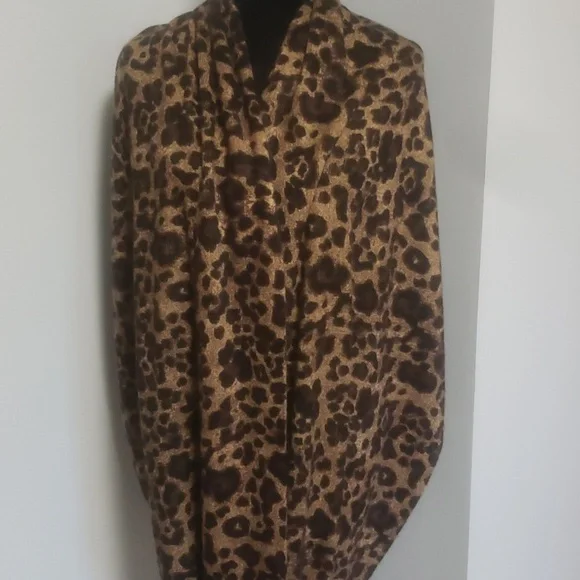 MICHAEL KORS INFINITY SCARF - Picture 5 of 7